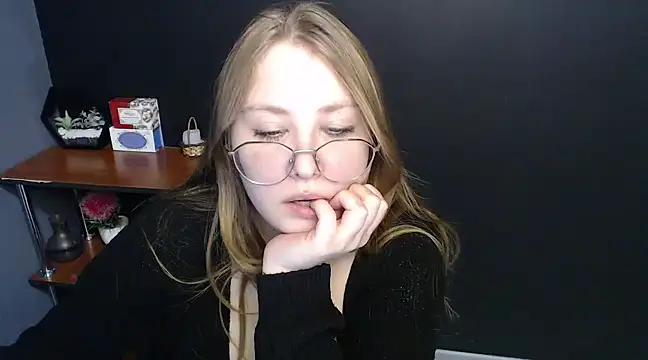 lady minx online show from 01-22-25, 10:29