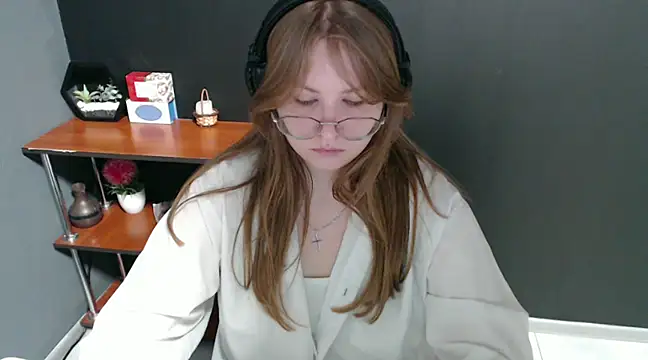 lady minx online show from 01-27-25, 10:38