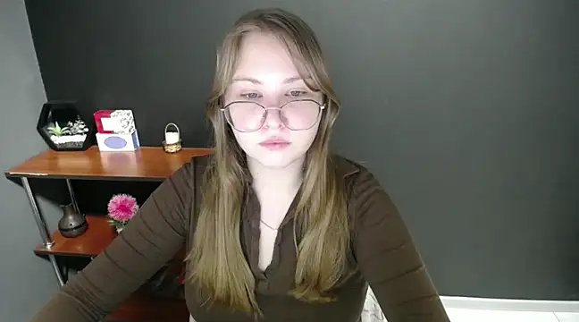 lady minx online show from 02-07-25, 07:18