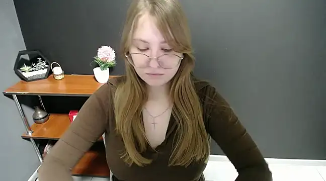 lady minx online show from 02-19-25, 10:34
