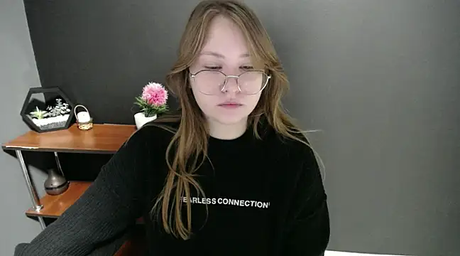 lady minx online show from 02-20-25, 07:45