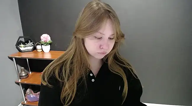 lady minx online show from 02-24-25, 07:22