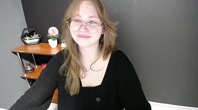 lady minx online show from 02-28-25, 07:15