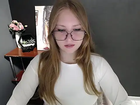 lady minx online show from 10-02-25, 06:42