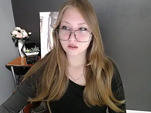 lady minx online show from 10-03-25, 06:43