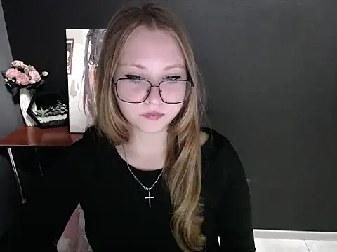 lady minx online show from 10-07-25, 06:32