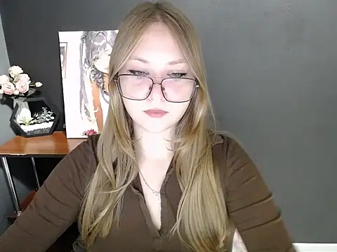 lady minx online show from 10-14-25, 06:36