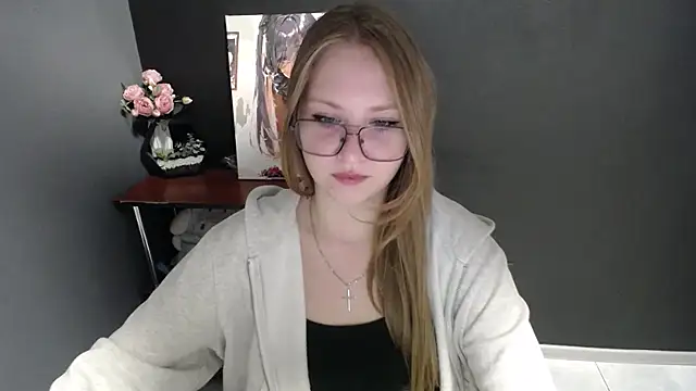 lady minx online show from 10-20-25, 06:36