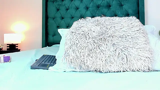 Orianaa Kade online show from 12-05-24, 04:55