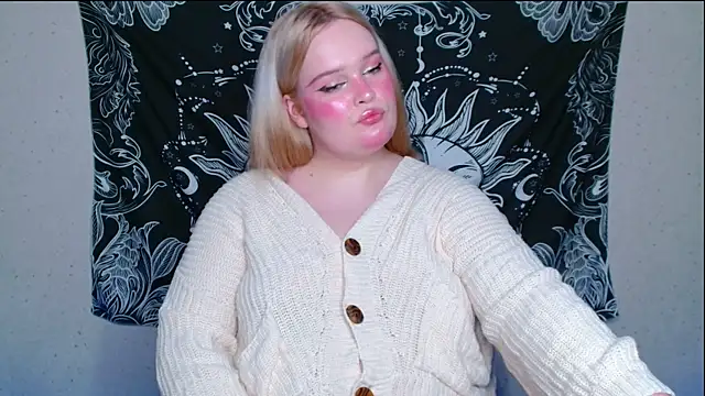 Snapshot of rozzhaos8 chatting on 03-14-26, 02:28 rozzhaos8 online show from 03-14-26, 02:28