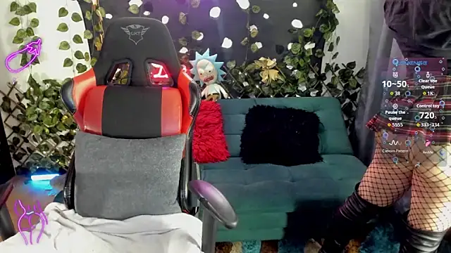 cocochanell6666 online show from 11-25-25, 08:03