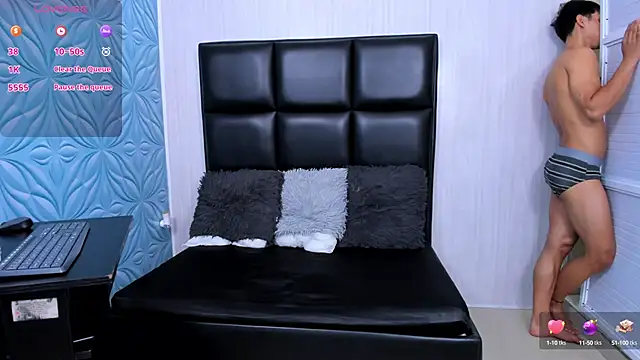 Snapshot of LittleParker chatting on 01-23-25, 12:30 LittleParker online show from 01-23-25, 12:30