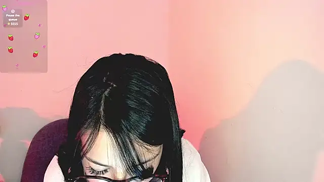 Snapshot of lovely__martina chatting on 11-14-25, 09:24 lovely martina online show from 11-14-25, 09:24