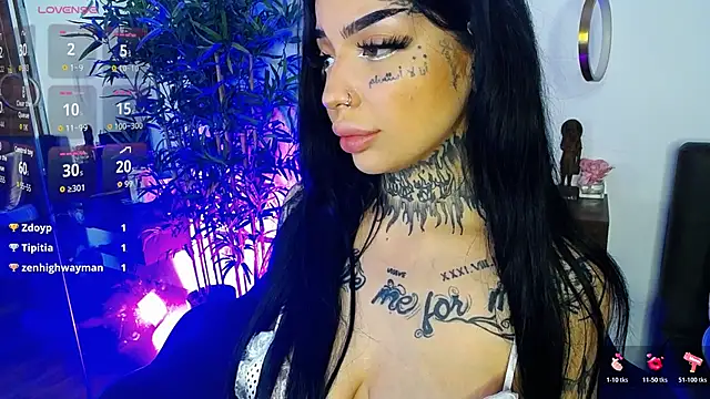 Snapshot of CreamyInkky_ chatting on 03-21-26, 08:19 CreamyInkky online show from 03-21-26, 08:19