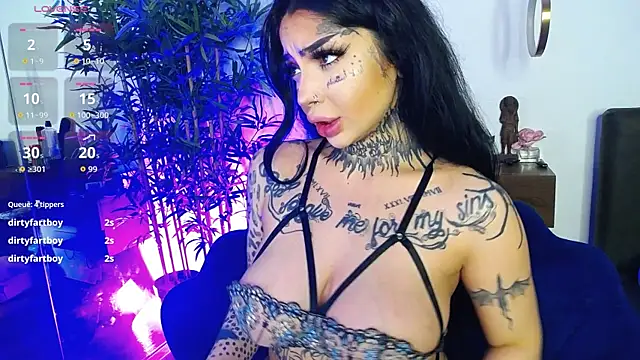 Snapshot of CreamyInkky_ chatting on 04-01-26, 04:46 CreamyInkky online show from 04-01-26, 04:46