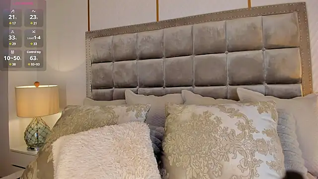 Snapshot of StacyRigel chatting on 12-24-24, 07:17 StacyRigel online show from 12-24-24, 07:17