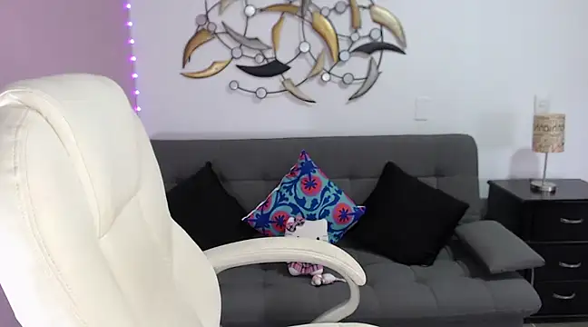 NicoleKitty  online show from 12-12-24, 09:26