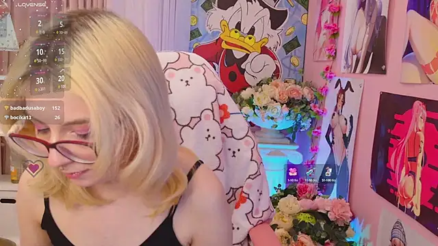 Coconut Mia online show from 12-20-24, 12:19