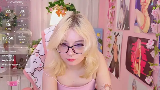 Coconut Mia online show from 12-26-24, 10:09