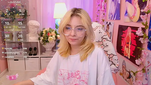 Coconut Mia online show from 01-19-25, 03:39