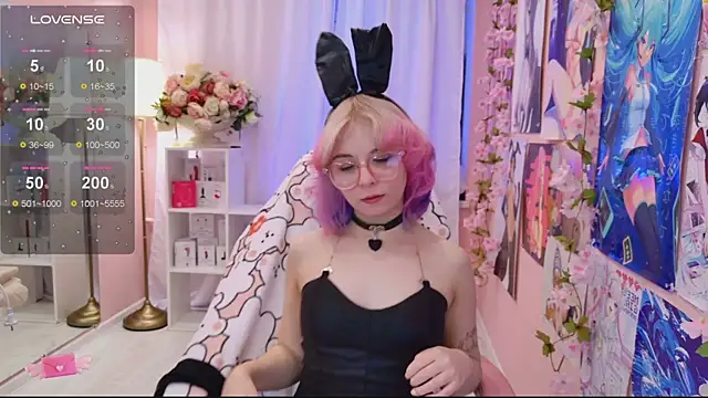 Coconut Mia online show from 09-30-25, 04:12