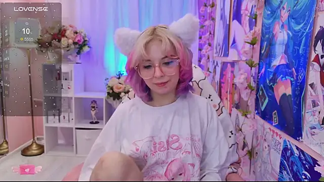 Coconut Mia online show from 10-03-25, 02:25