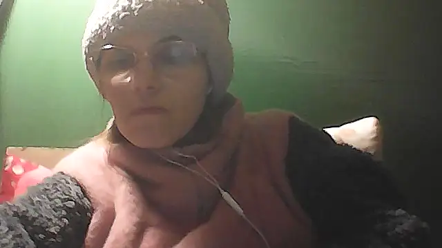 Snapshot of Musical__fantasy chatting on 03-10-26, 06:02 Musical fantasy online show from 03-10-26, 06:02