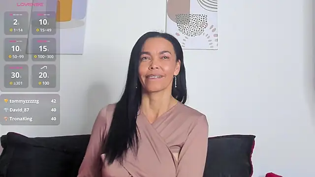 Evawalker  online show from 12-04-24, 04:10