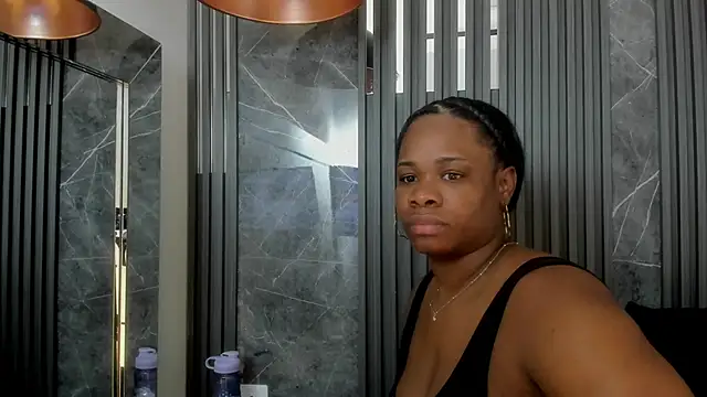 SaraiEvans online show from 02-11-25, 03:18