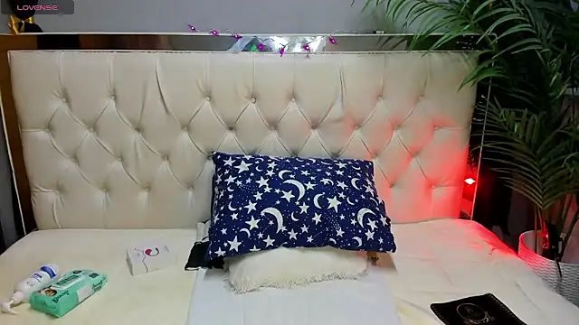 Aidan twink online show from 10-30-25, 10:43