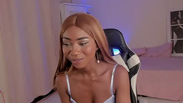 SavannahWildee online show from 12-02-24, 07:16