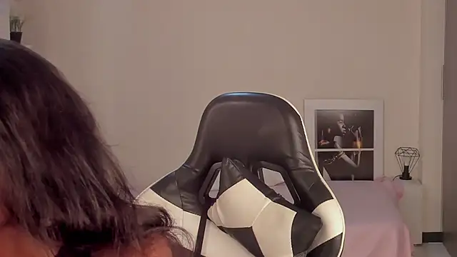 SavannahWildee online show from 12-11-24, 10:47