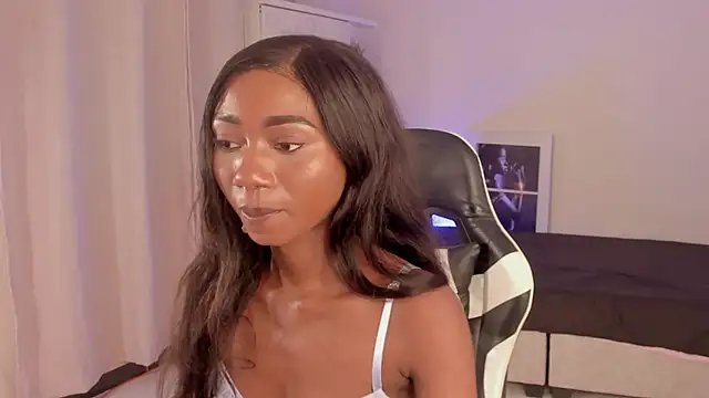 SavannahWildee online show from 12-19-24, 09:28