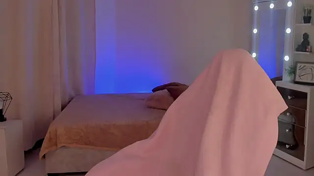 SavannahWildee online show from 01-22-25, 08:28