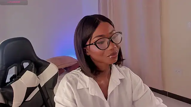 SavannahWildee online show from 02-02-25, 03:39