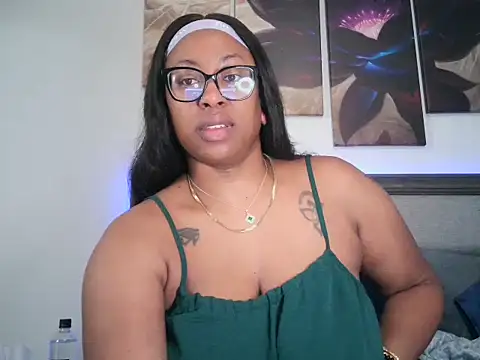Nyxie Chaos online show from 05-20-26, 01:50
