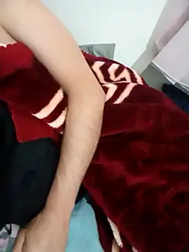 Snapshot of man-215 chatting on 12-25-24, 11:22 man-215 online show from 12-25-24, 11:22