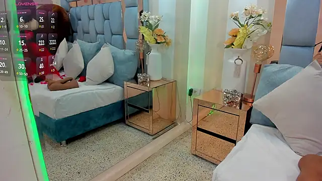 karina mason online show from 10-24-25, 12:34