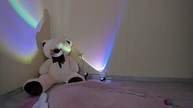 Snapshot of _maiahairy_ chatting on 10-17-25, 01:14 maiahairy online show from 10-17-25, 01:14