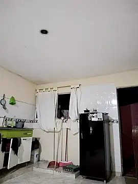 Snapshot of _maiahairy_ chatting on 11-02-25, 11:07 maiahairy online show from 11-02-25, 11:07