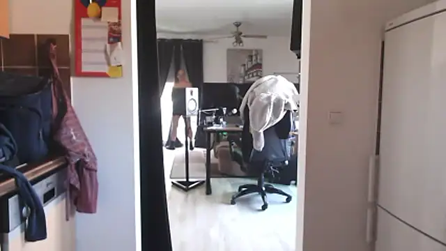 Nomi1612 online show from 04-11-26, 07:45