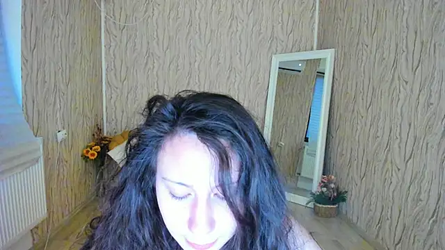 AishaRouhi online show from 12-21-24, 05:36
