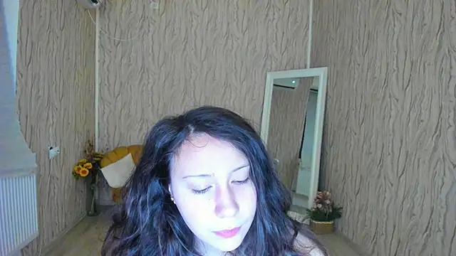AishaRouhi online show from 12-22-24, 05:23