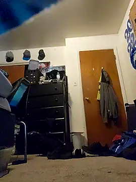 Snapshot of LovesickTheory6 chatting on 10-13-25, 04:51 LovesickTheory6 online show from 10-13-25, 04:51