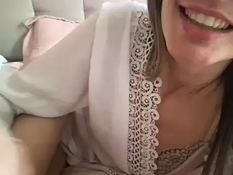 Snapshot of paolajonez chatting on 01-20-25, 04:45 paolajonez online show from 01-20-25, 04:45