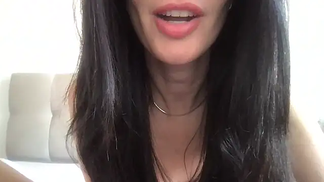 paolajonez online show from 12-05-25, 06:04