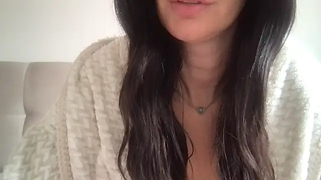 paolajonez online show from 01-05-26, 05:38