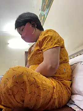 Hachi Sweetbabie  online show from 10-10-25, 12:20