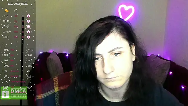 Muse kitty jenia online show from 12-21-25, 06:26