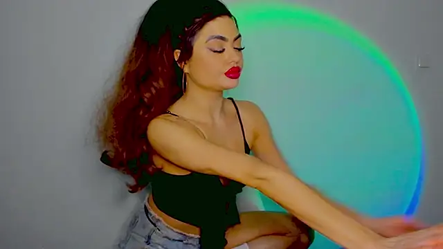 aishahottie online show from 12-12-24, 05:52